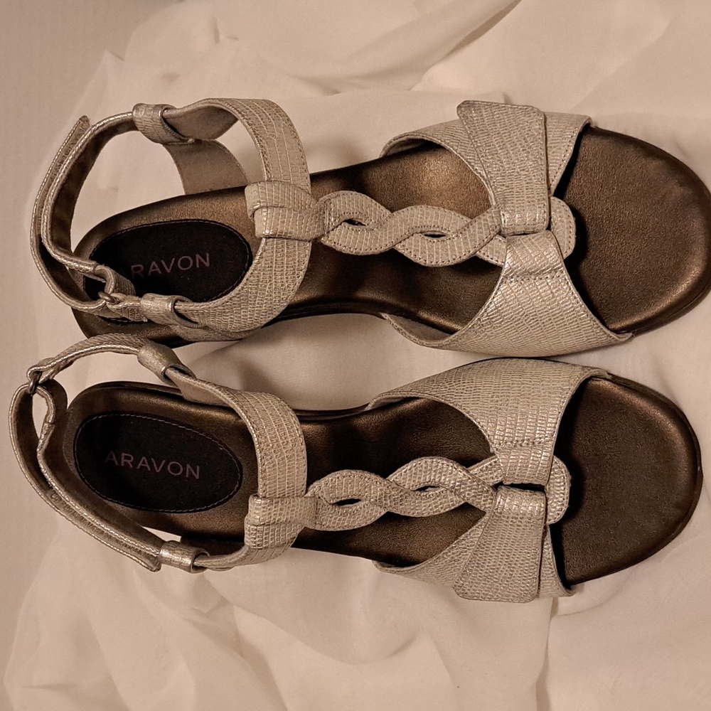 ARAVON #11 Silver Heels